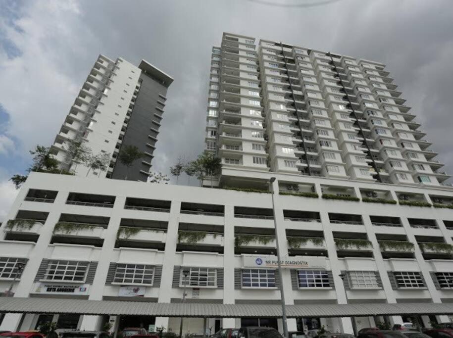 Homestay Ttdi Adina 710 Shah Alam,Sek 13,Msu,3Bedroooms Eksteriør billede